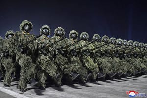 North Korean sodliers